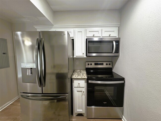 Photo - 5333 Richmond Ave Unit 10