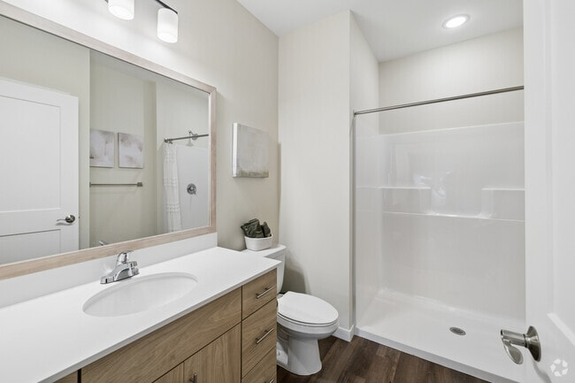 2BR, 2BA - 1,072SF - Primary Bathroom