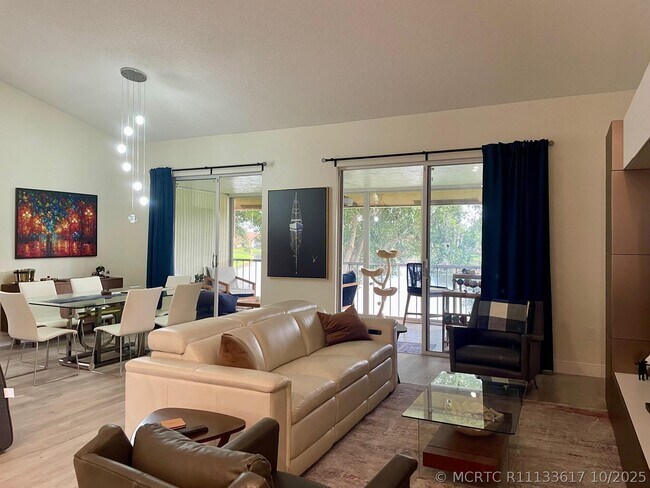 Photo - 9709 Shadybrook Dr Unit 201