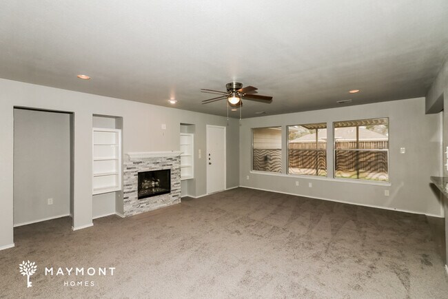 Photo - 15426 Baxter Ave