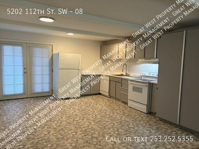 5202 112th St SW Unit 08