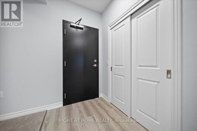 Photo - 1350 Hemlock Rd Unit 306