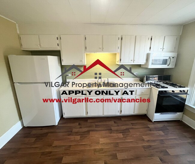 Photo - 136 Matteson St Unit 2nd Floor