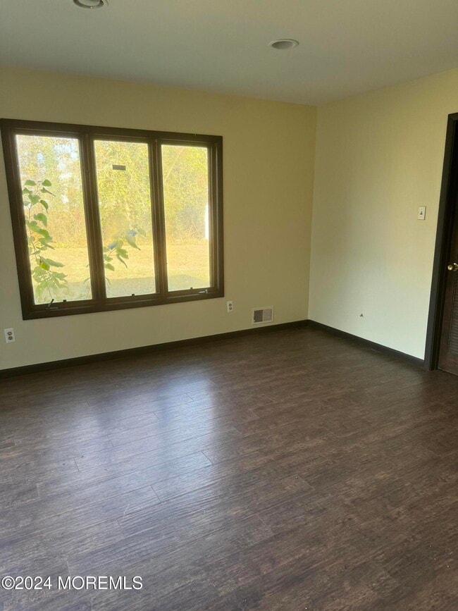 Photo - 2103 Rutherford Ave