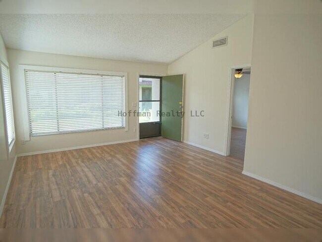Photo - 2-Bed, 2-Bath Condo in Meadowood Community Temple Terrace Unit 0
