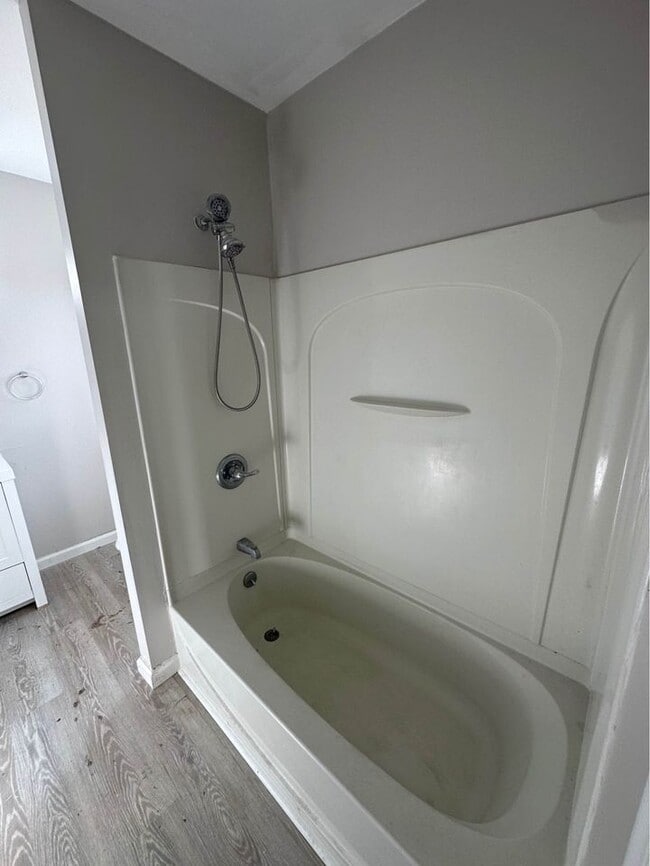 Building Photo - 1016 Capouse Ave Unit 1 Rental