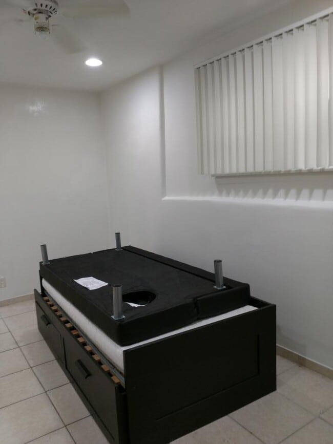 Photo - 1833 Beverly Glen S Blvd