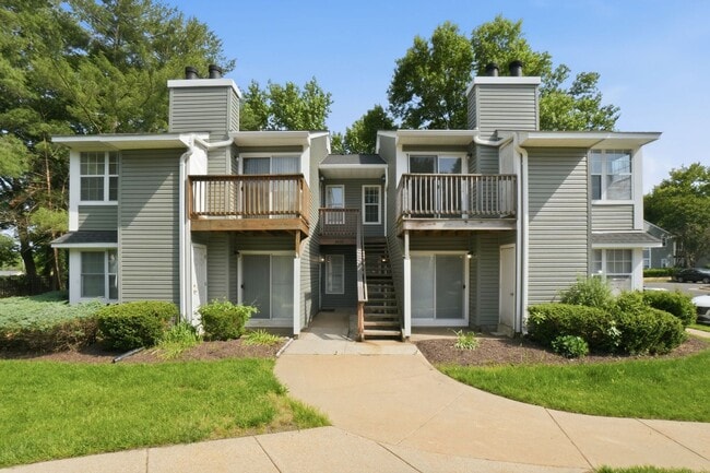 Building Photo - NICELY UPDATED 1 BEDROOM 1 BATHROOM CONDO IN EXCELLENT LOCATION!!