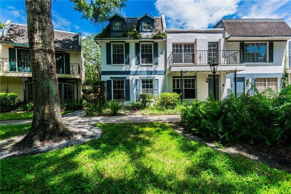 Primary Photo - Vieux Carre Apartments
