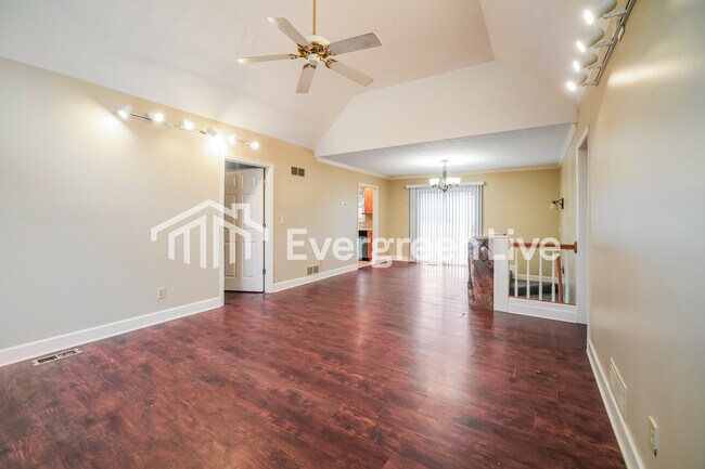 Photo - 6253 S Skyline Dr