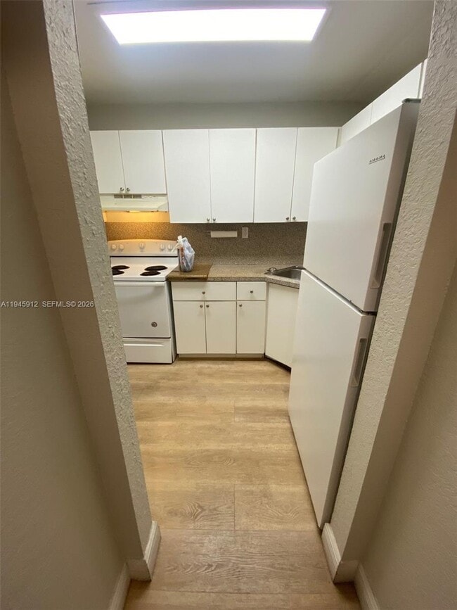 Photo - 17255 SW 95th Ave Unit 104