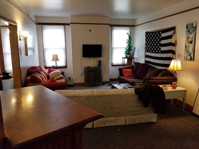 Photo - 669 Price St