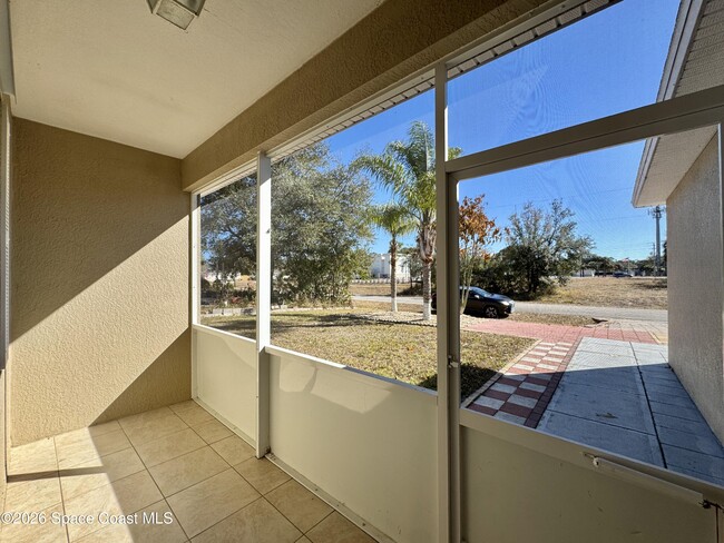 Photo - 181 Del Monte St NE