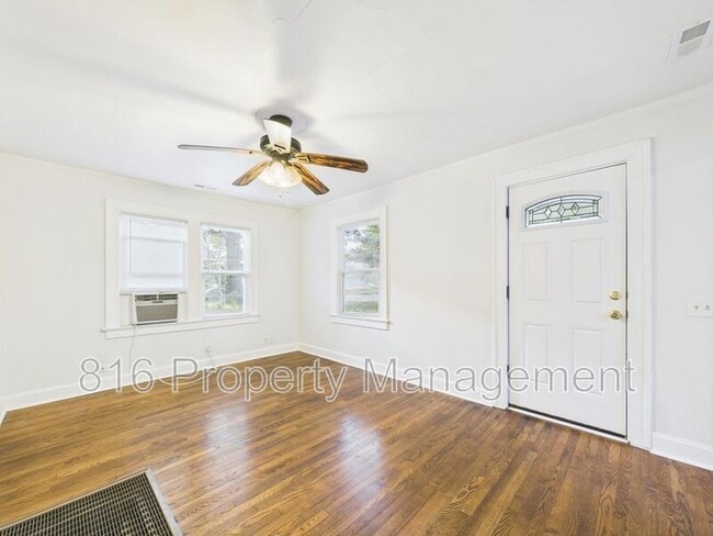 Photo - 111 W 78th St