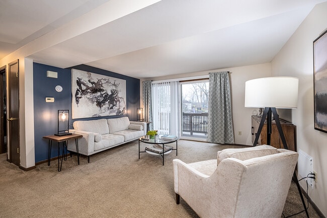 Raintree Island Apartment Homes