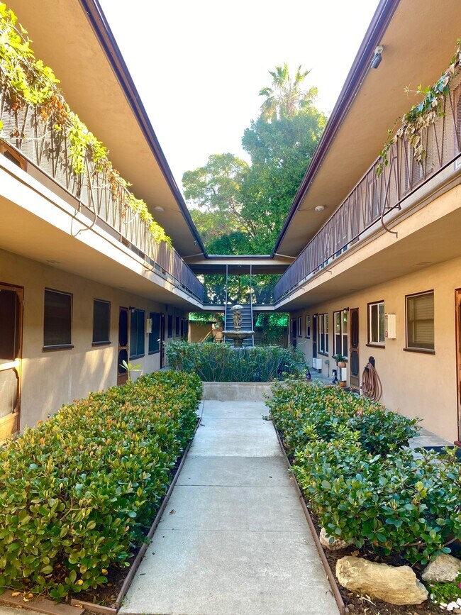 Photo - 2956-3022 S. Robertson Blvd