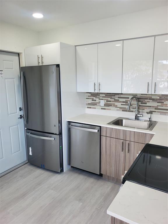 Building Photo - 3941 SW 51st St Unit 1-2 Rental