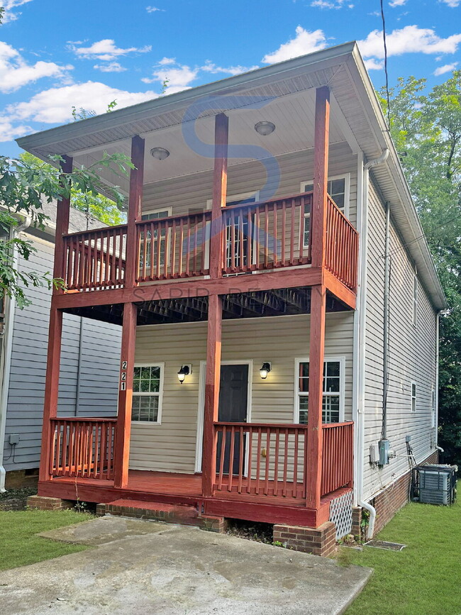 Building Photo - 221 Fletcher St SW Rental