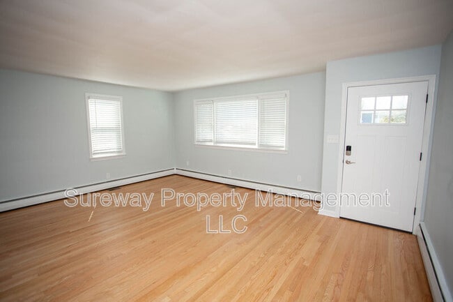 Photo - 196 Munger Ave