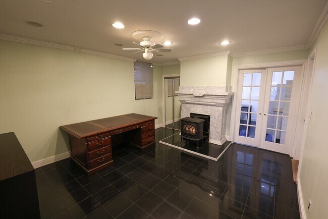 235 Savin Hill Ave Unidad 1R