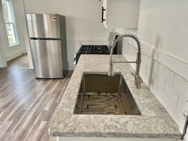 Photo - 921 Watson St SW Unidad 1