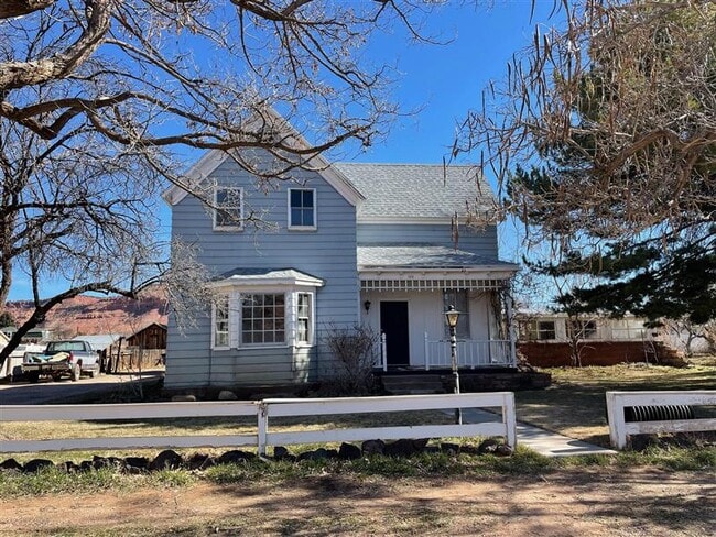 Building Photo - 169 S 200 W