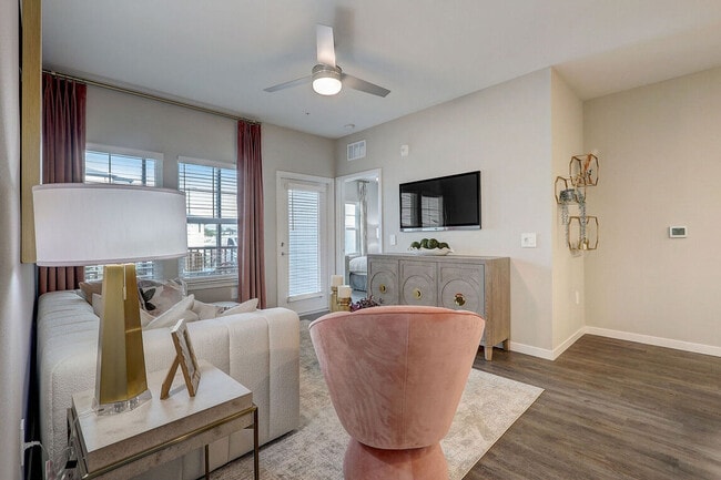 Photo - Ascend Reunion Crossing