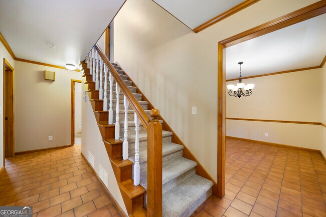 Photo - 104 Lake Somerset Dr NW