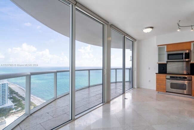 6365 Collins Ave Unidad 3309