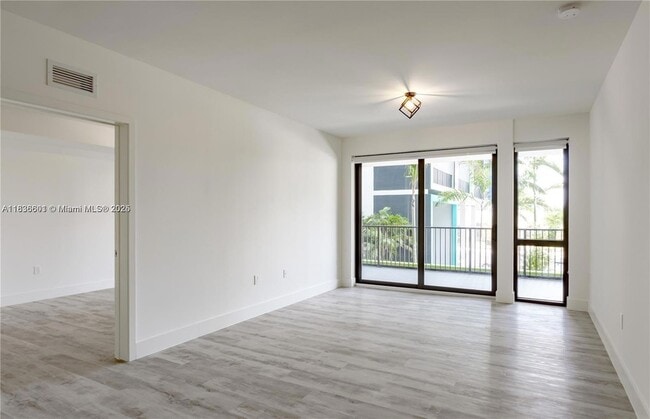 Photo - 4400 Sunrise Blvd Unit T1