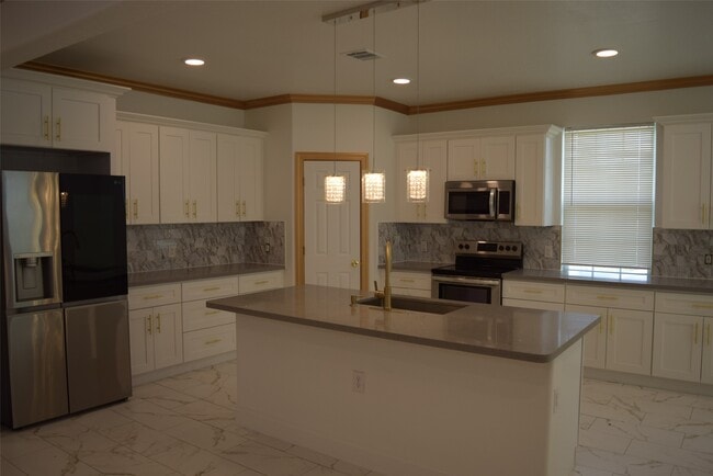 Photo - 445 County Rd 5102J