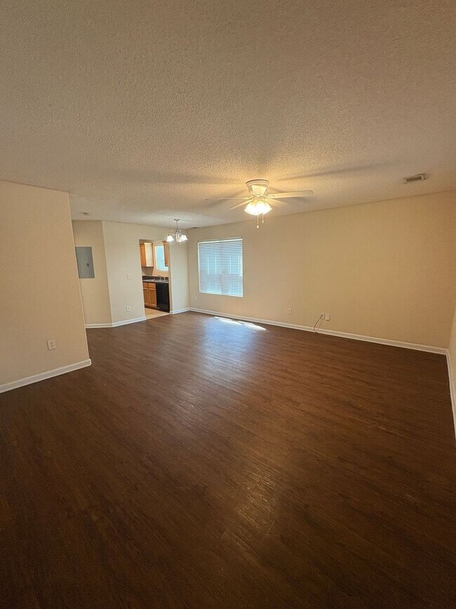 Photo - BRIDGEWATER HOME! PRE-LEASING FOR AUGUST 1 2026! 1/2 Off Deposit!