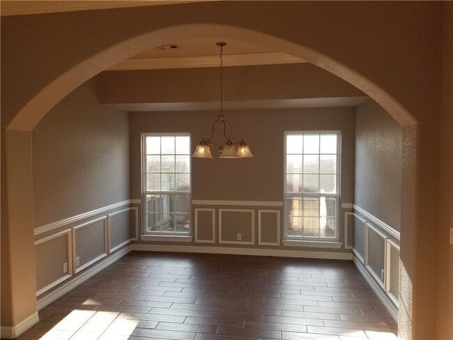 Photo - 884 Palisades Ave
