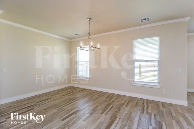 Photo - 847 Acorn Bnd