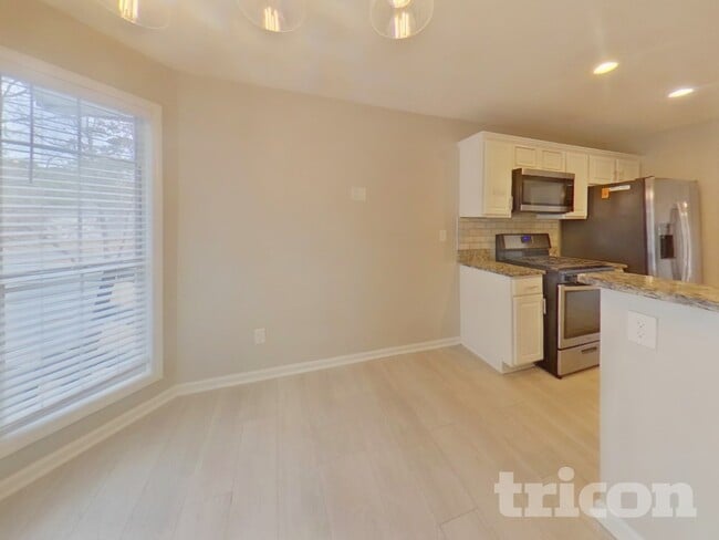 Photo - 222 Sawgrass Way