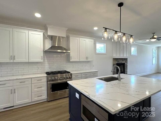 Photo - 8070 Blackwood Rd