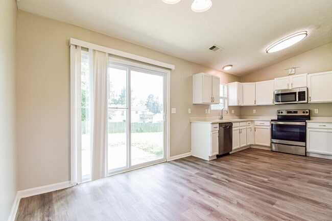 Photo - 6149 Raleigh Oaks Ct