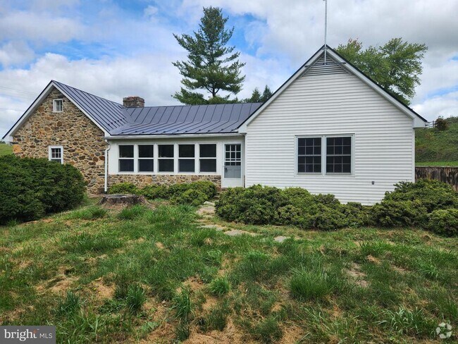 Building Photo - 2000 Rectortown Rd Rental