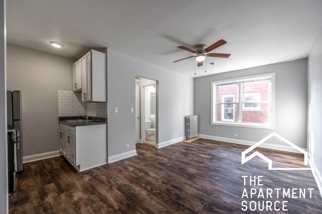 Building Photo - 4031 N Kenmore Ave Unit 405 Rental