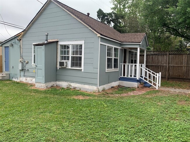 Photo - 119 E 27th St