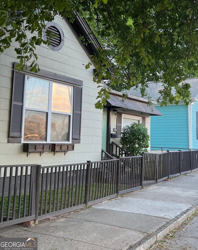 Building Photo - 834 Fulton Terrace SE