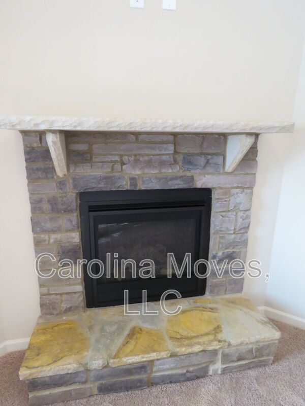 Photo - 206 Heatherwood Ln