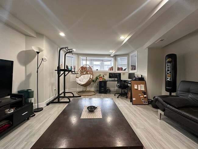 Photo - 2524 W Superior St Unidad GF