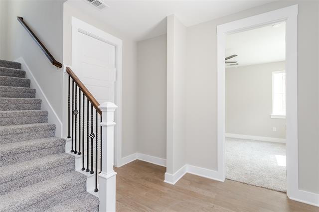 Photo - 202 S Village Way