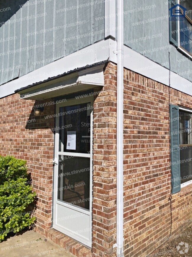 Building Photo - 402 Oriole Dr Rental