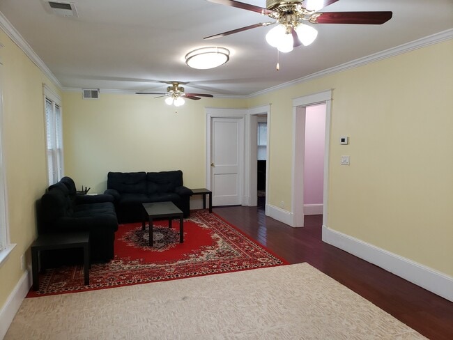 Photo - 29 Bailey Rd Unit 2