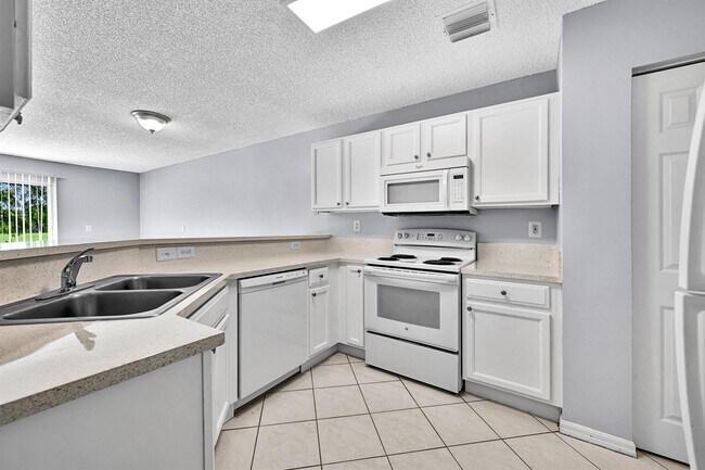 8658 S Southgate Shores Cir Unit 8658