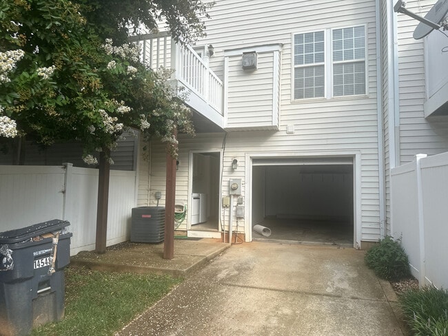 Photo - Room in Townhome on Reese Blvd W