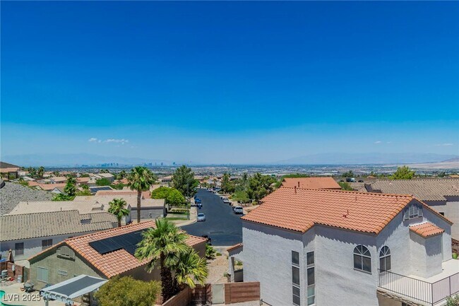 Photo - 302 Quail Dove Ave