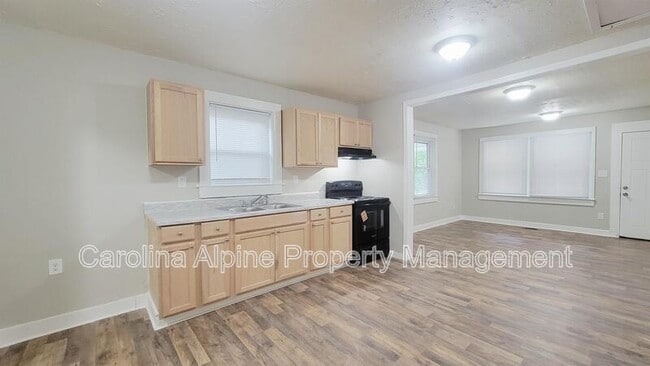 Photo - 419 Pine St